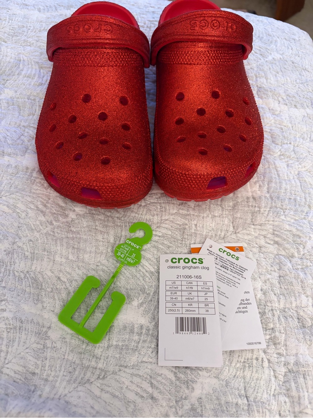Crocs firecracker red glitter